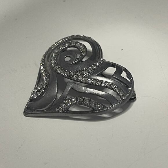 Chico's pin brooch burnished silver tone gray with rhinestones heart 2008 - Picture 3 of 10
